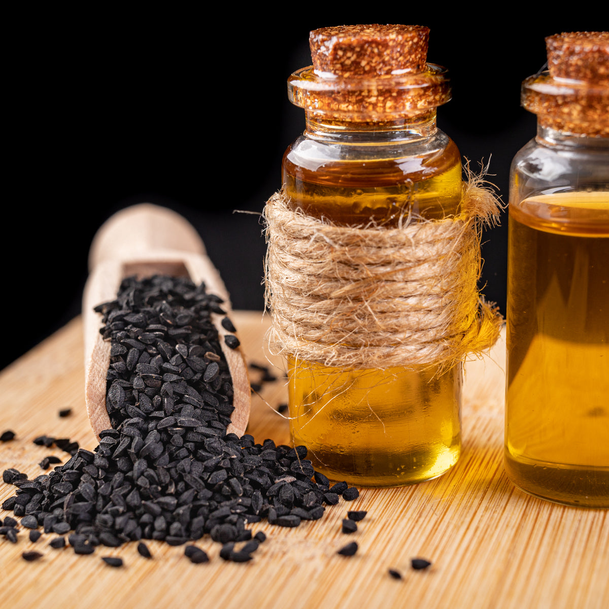 Mannavita hladno stiskano olje črnega kumina • 100 ml