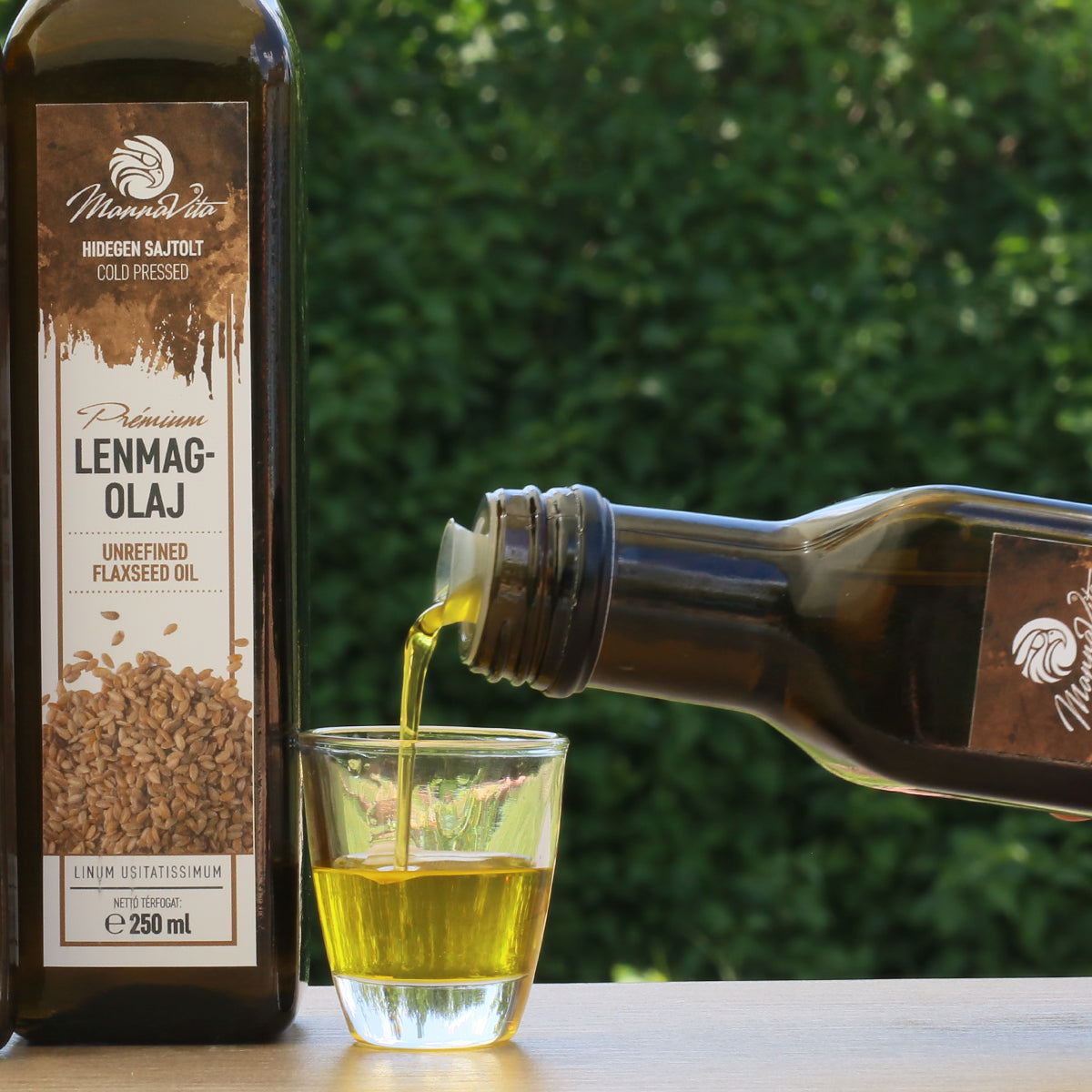 Mannavita madžarsko hladno stiskano laneno olje • 250 ml
