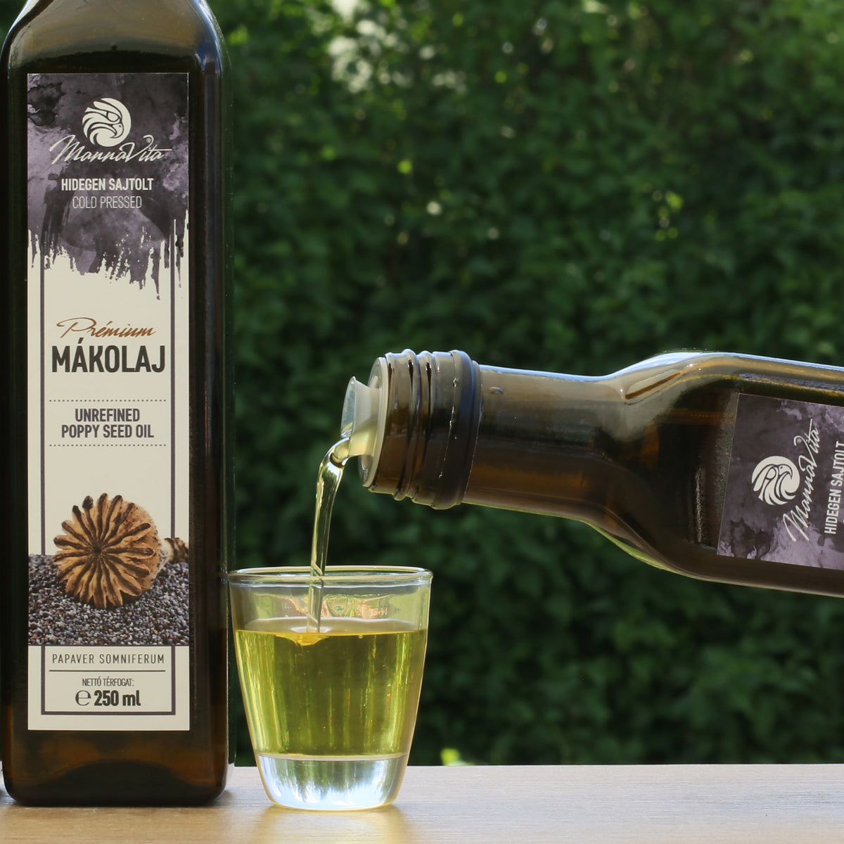 Mannavita madžarsko hladno stiskano olje iz makovih semen • 250 ml
