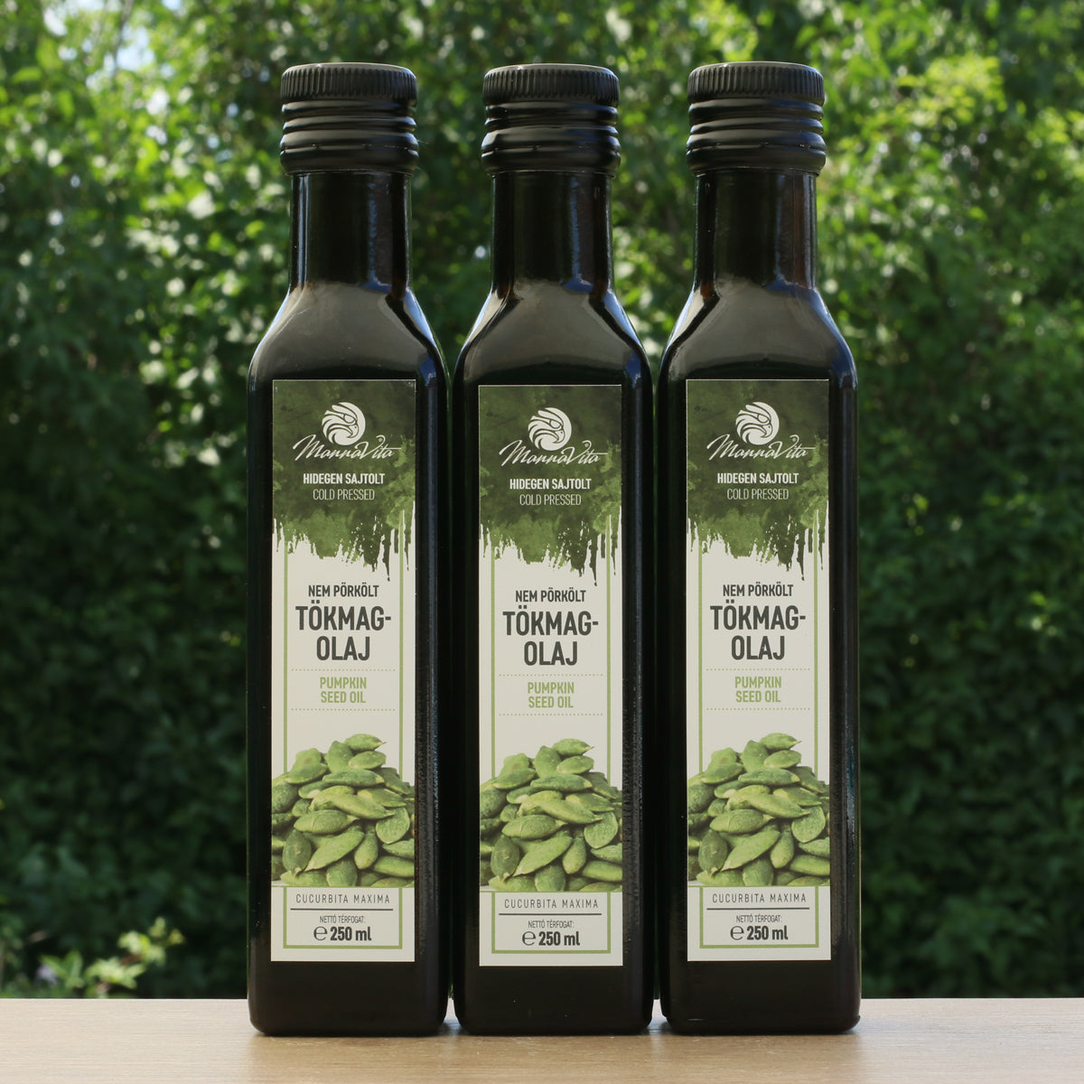 Mannavita madžarsko hladno stiskano bučno olje • 250 ml